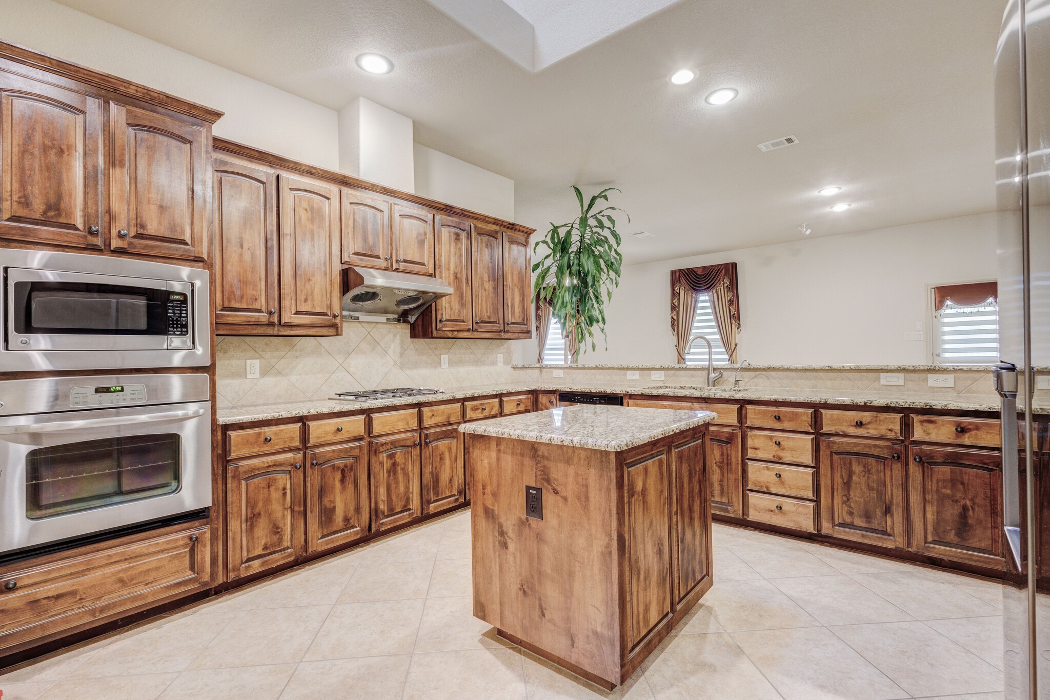 1004 Keats Drive Desoto TX 75115
