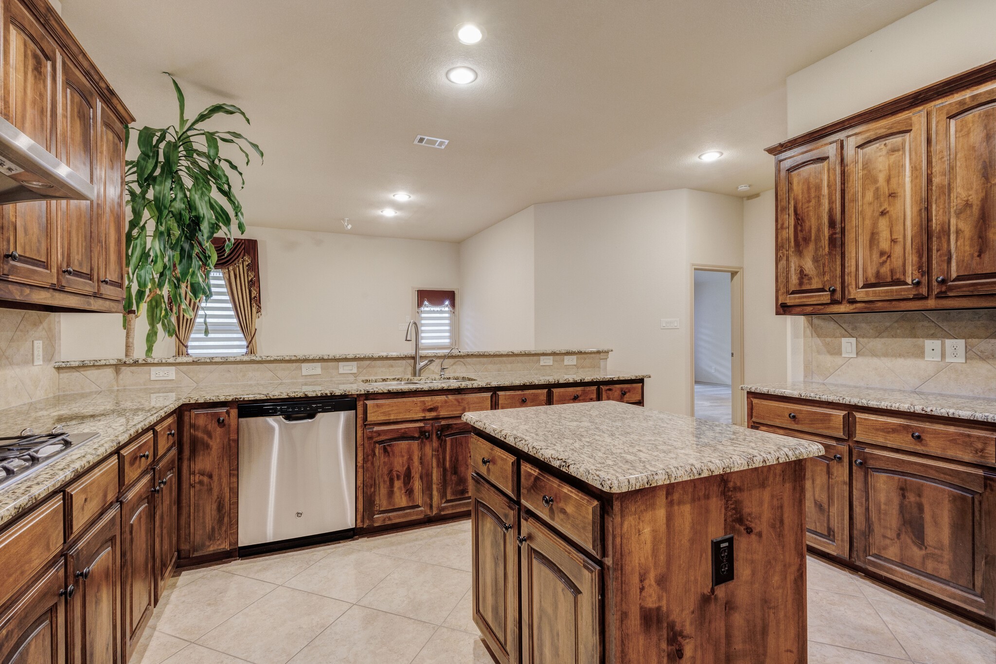 1004 Keats Drive Desoto TX 75115