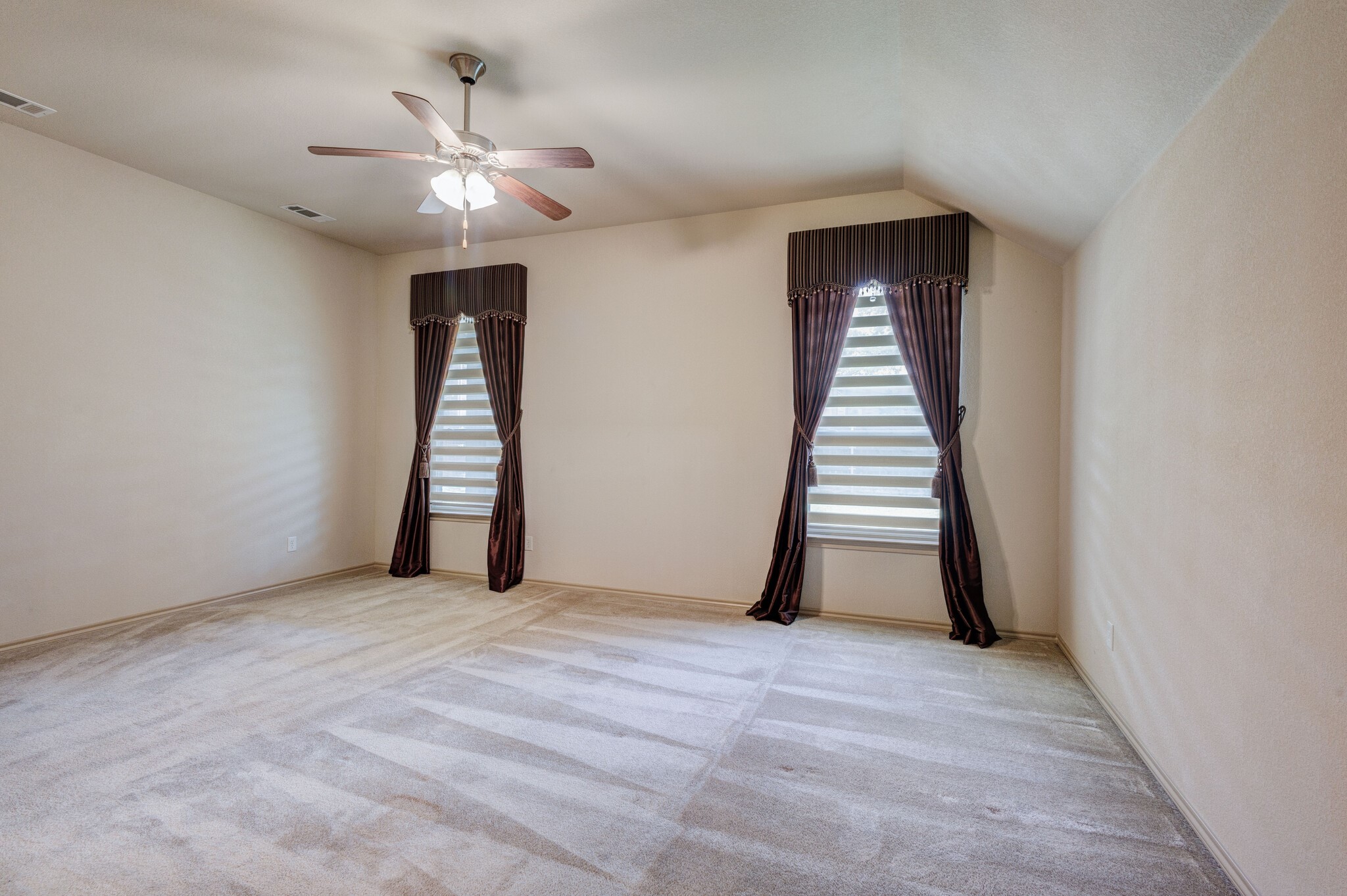 1004 Keats Drive Desoto TX 75115
