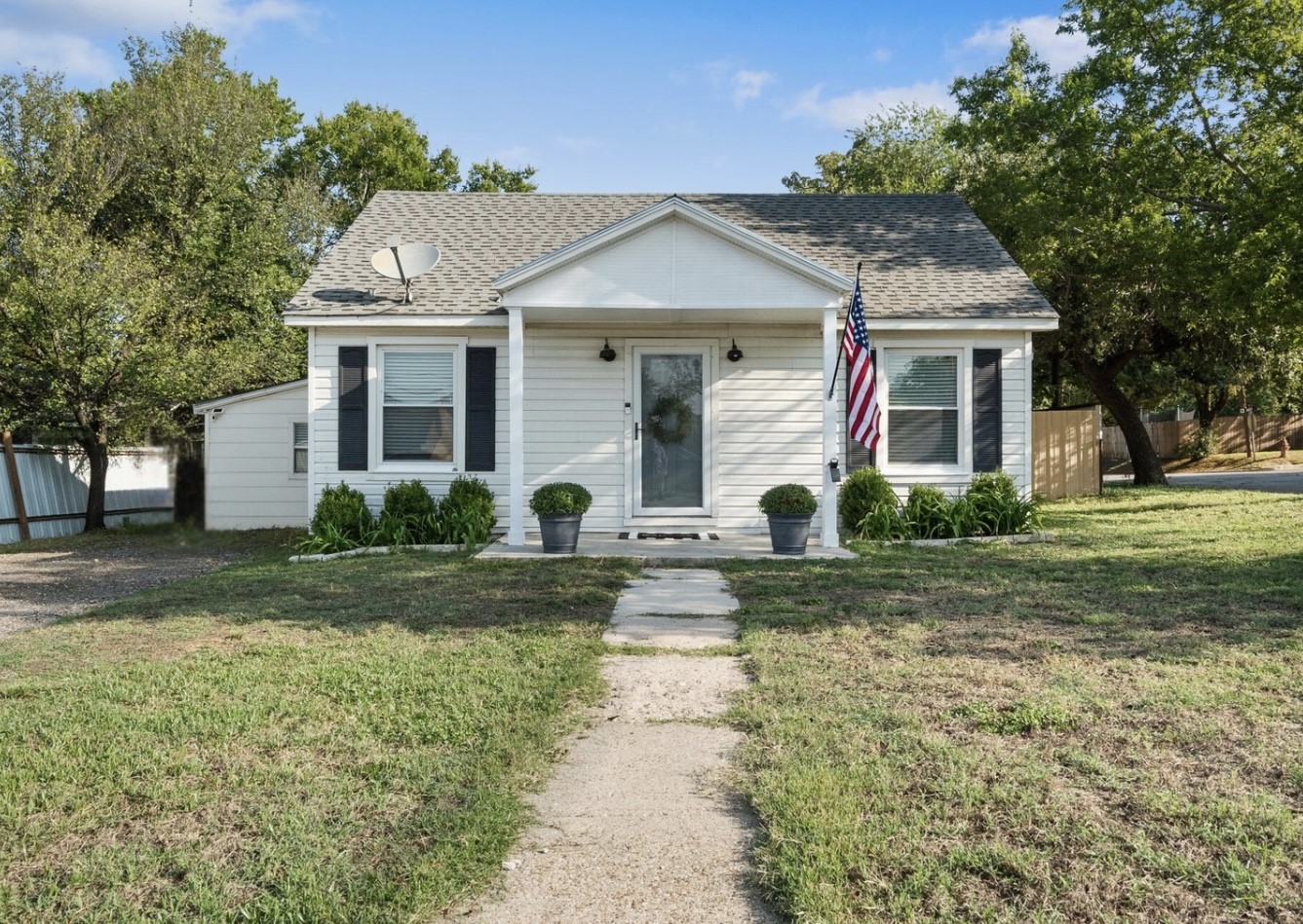 1305 Court Circle Bridgeport TX 76426