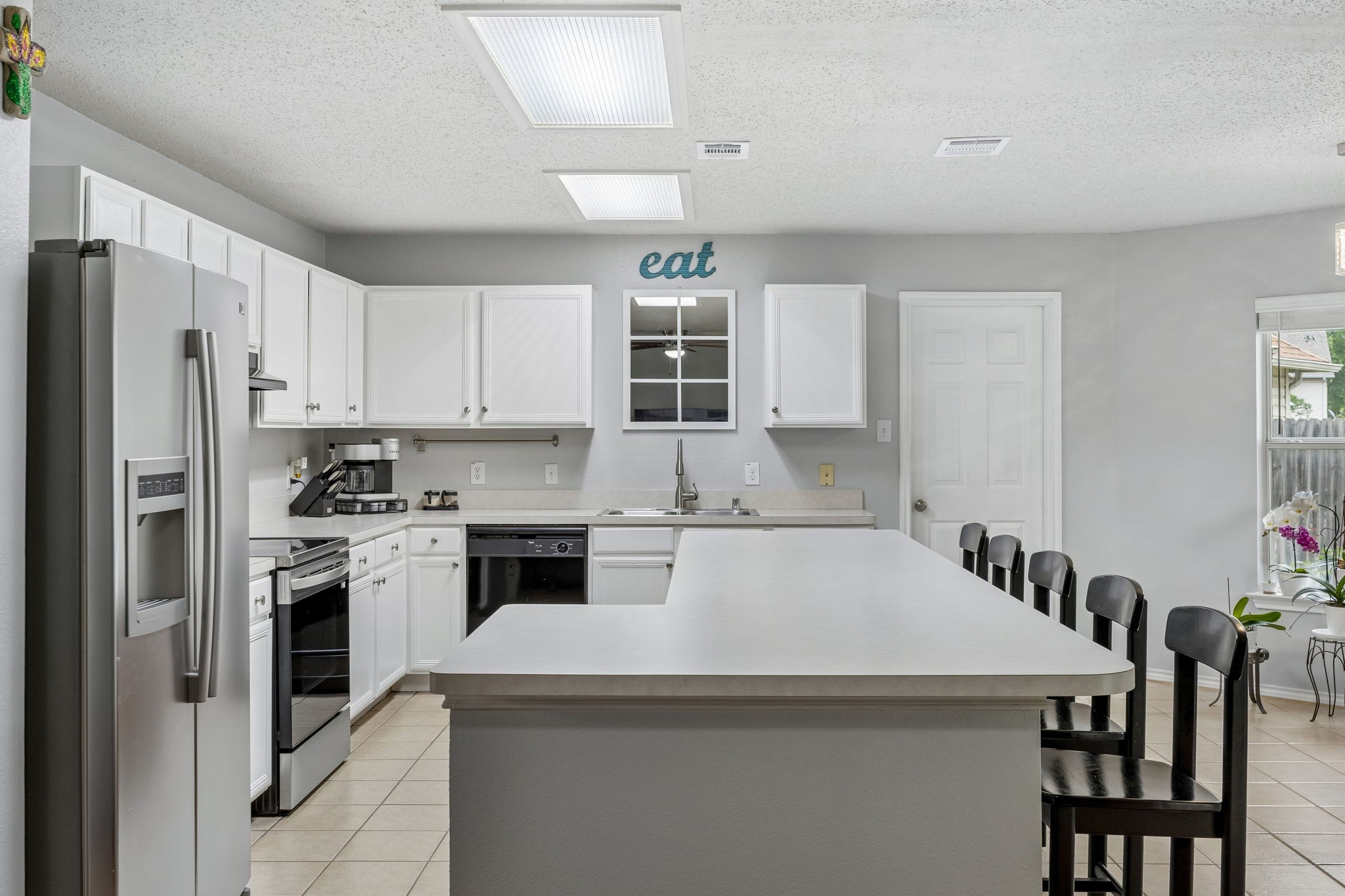 5325 Chessie Circle Haltom City TX 76137