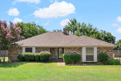 315 Tumbling Trail Burleson TX 76028