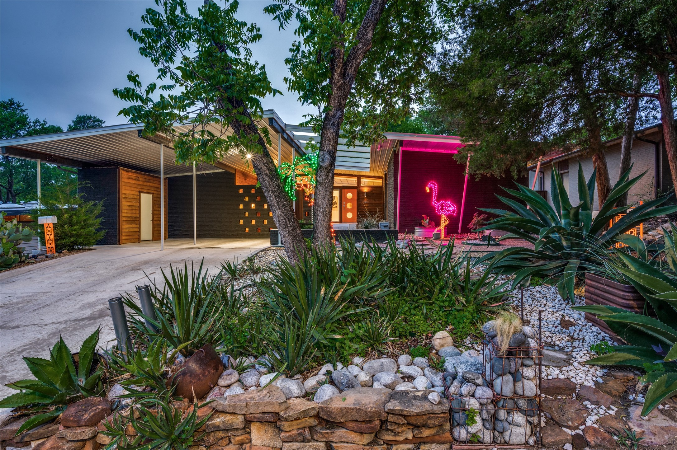 8719 Stanwood Drive Dallas TX 75228