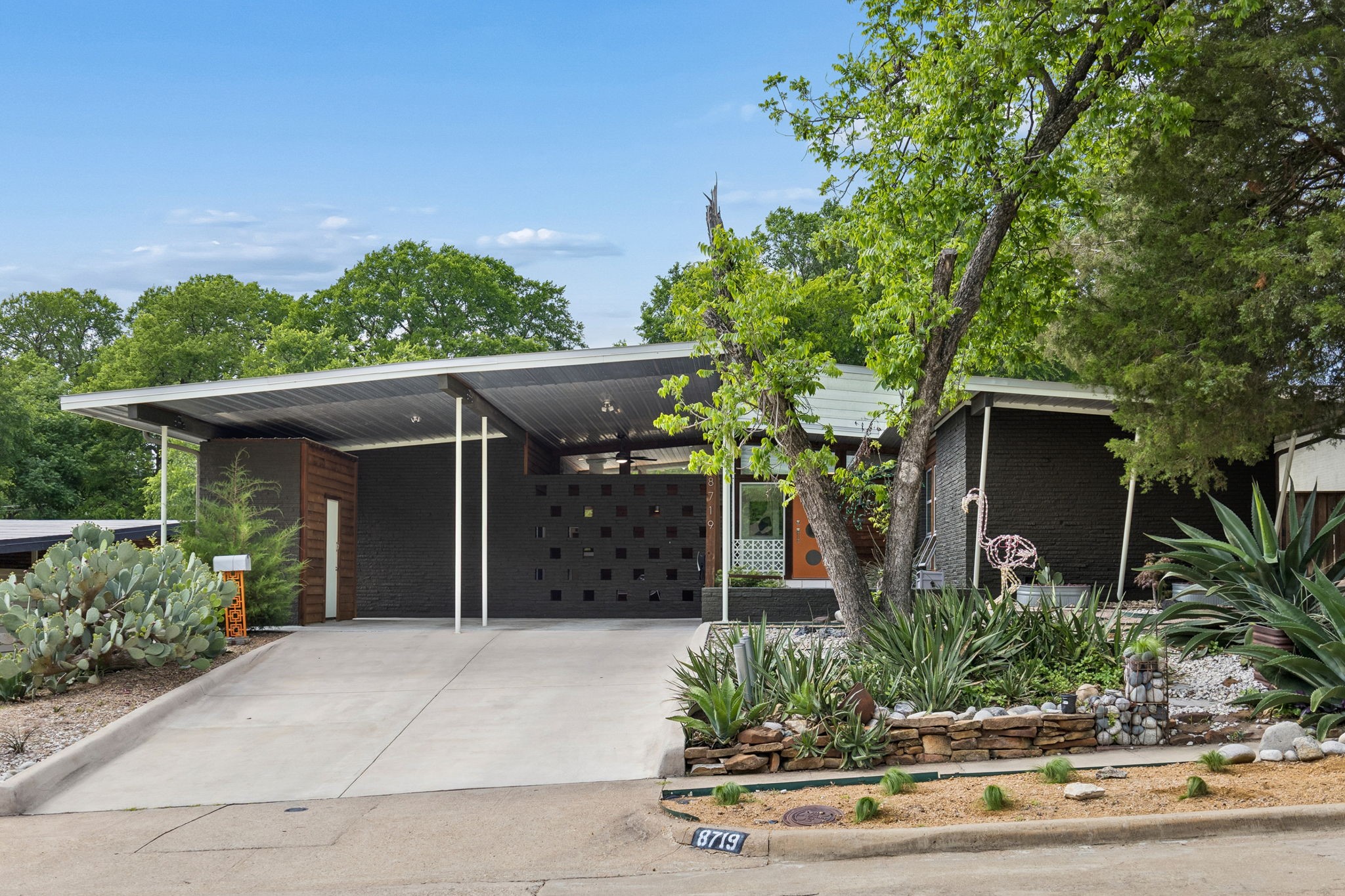 8719 Stanwood Drive Dallas TX 75228