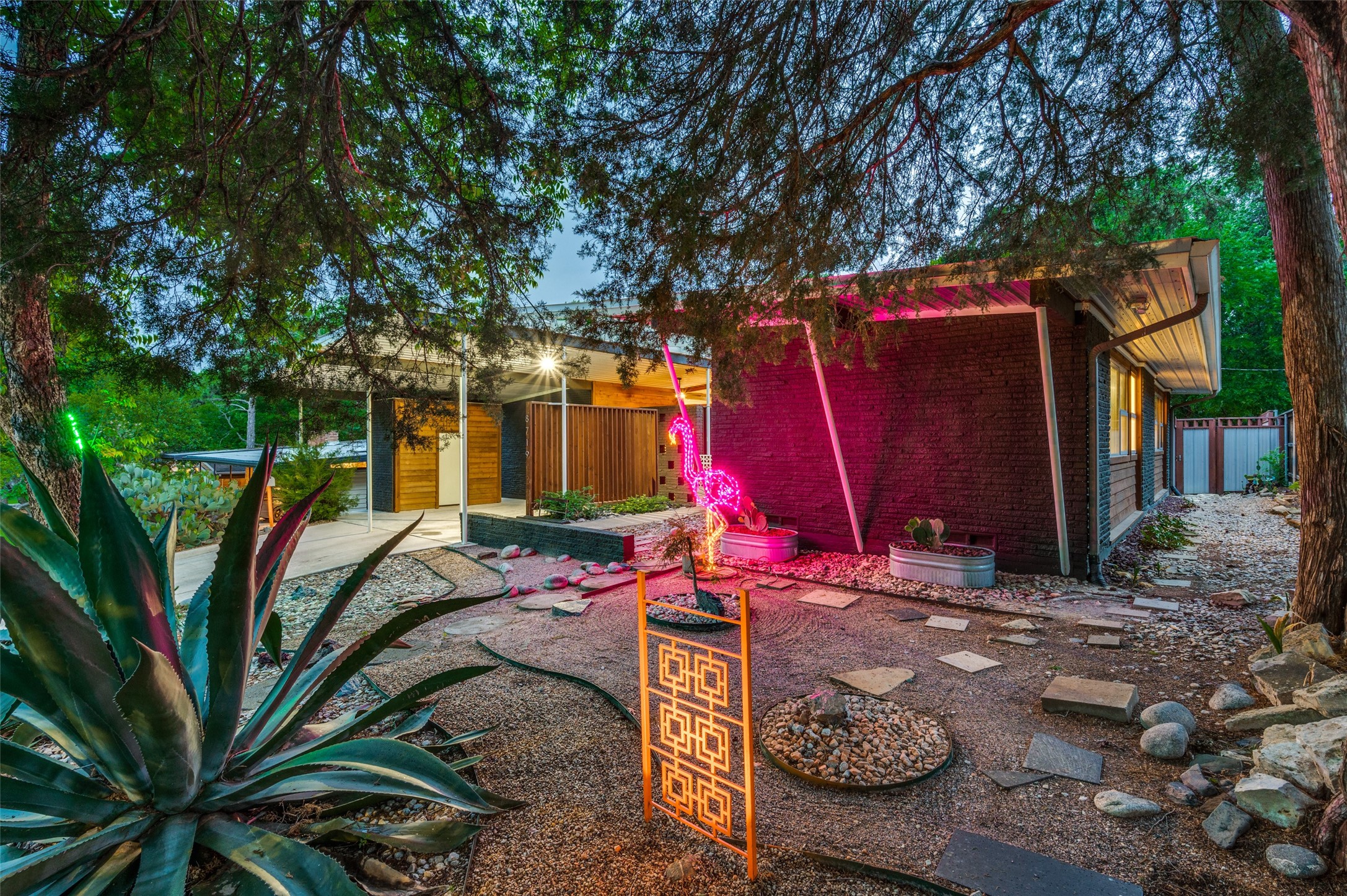 8719 Stanwood Drive Dallas TX 75228