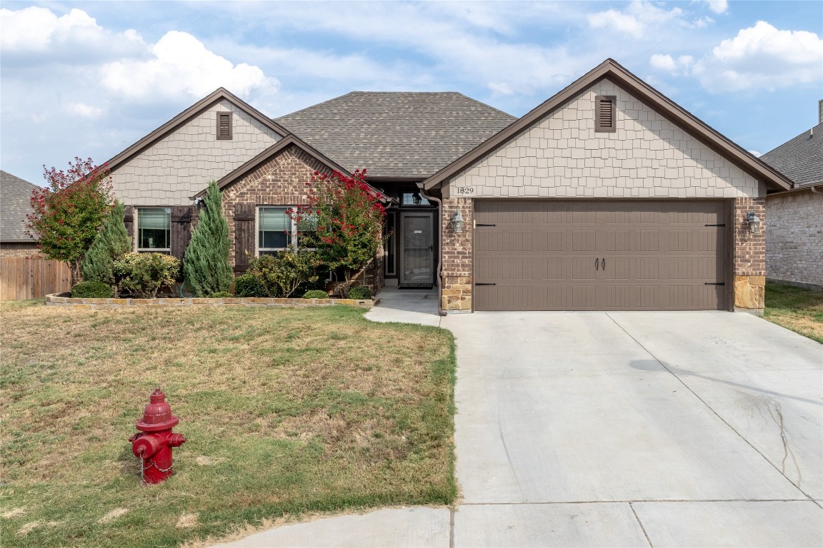 1829 Town Creek Circle Weatherford TX 76086