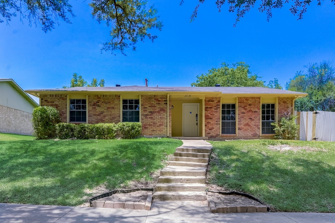 2929 Fern Glen Drive Garland TX 75043