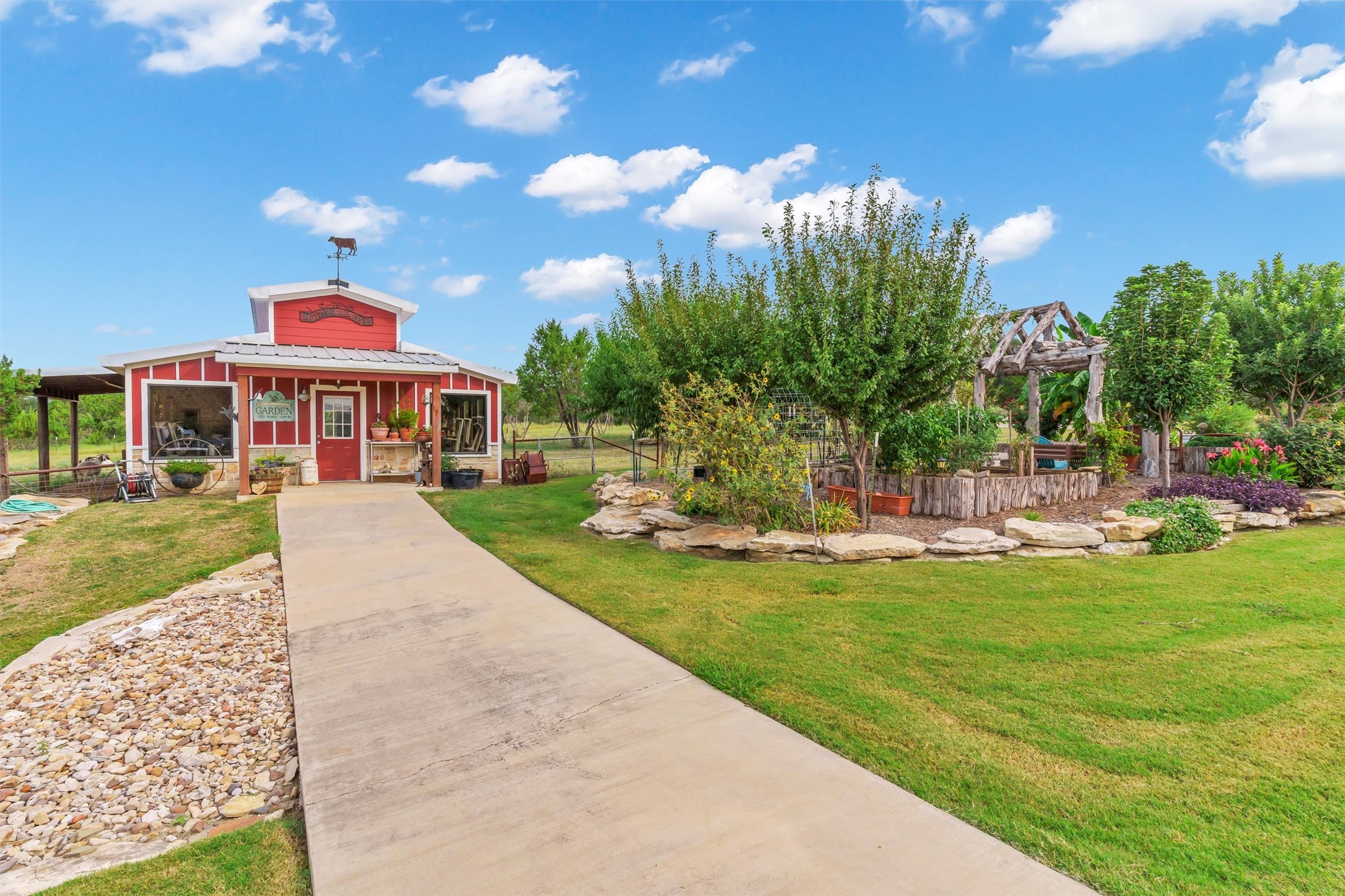 1000 Billings Road Tolar TX 76476
