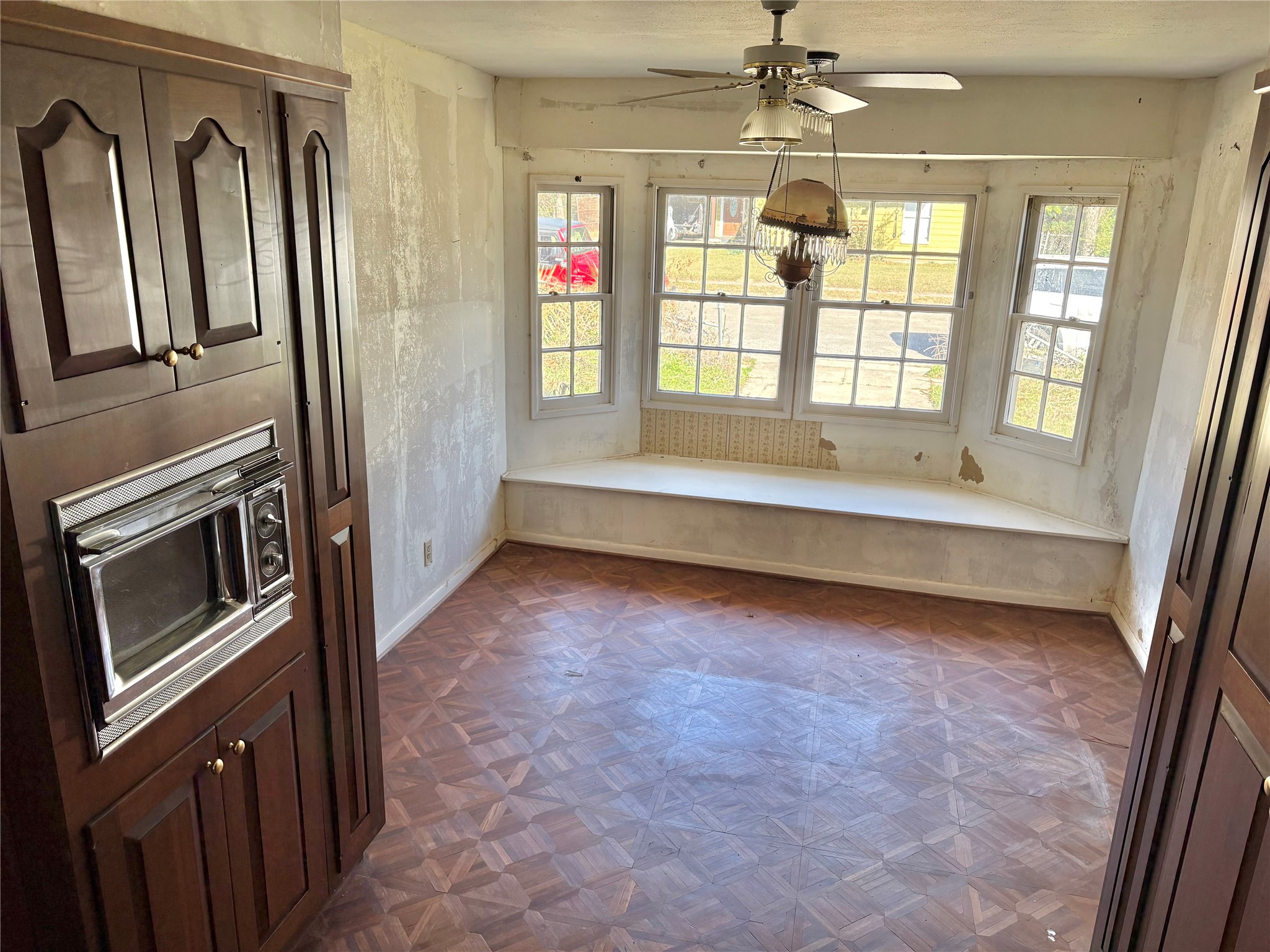 609 Hickory 1 Street Hughes Springs TX 75656