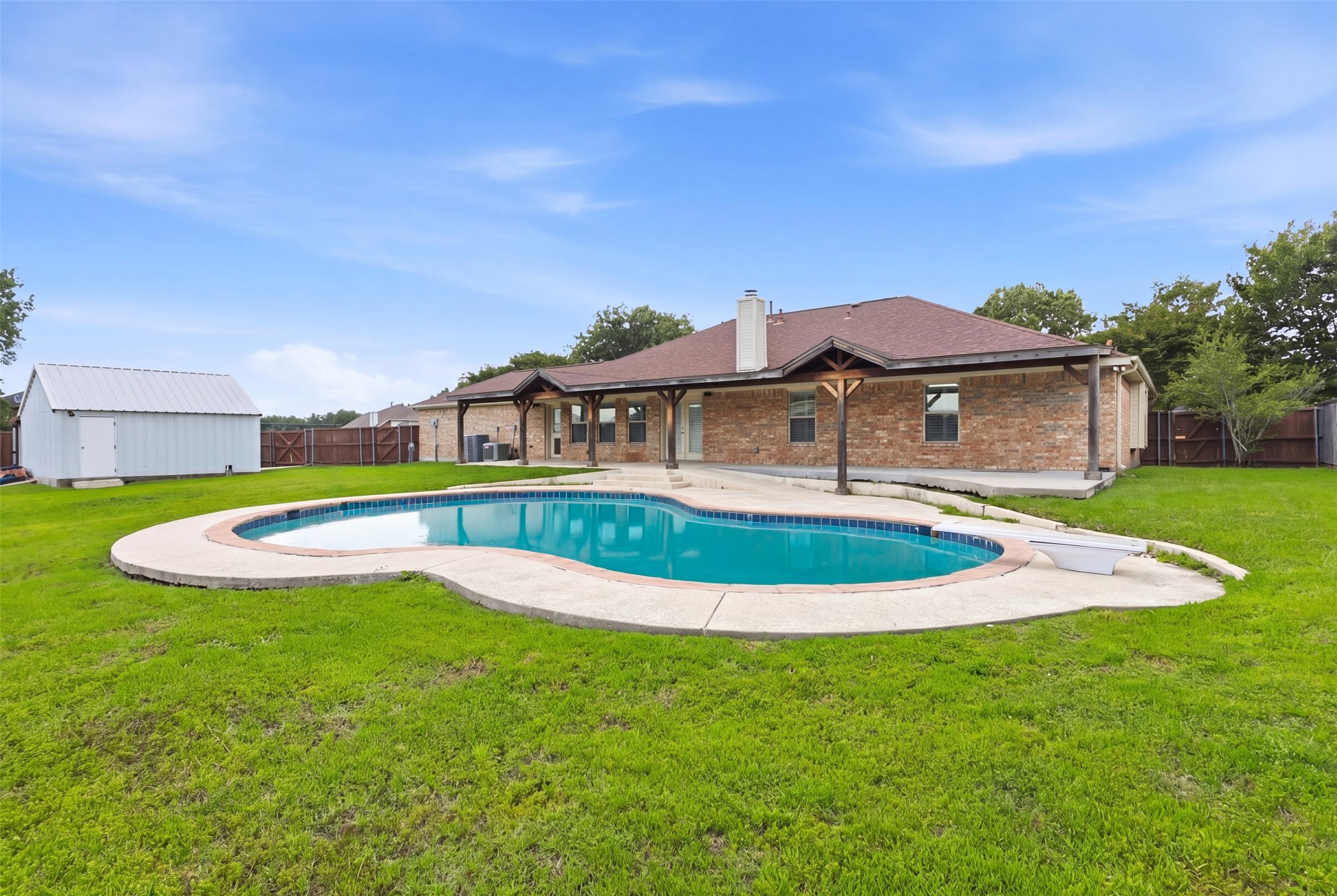 6806 Burning Bush Sachse TX 75048