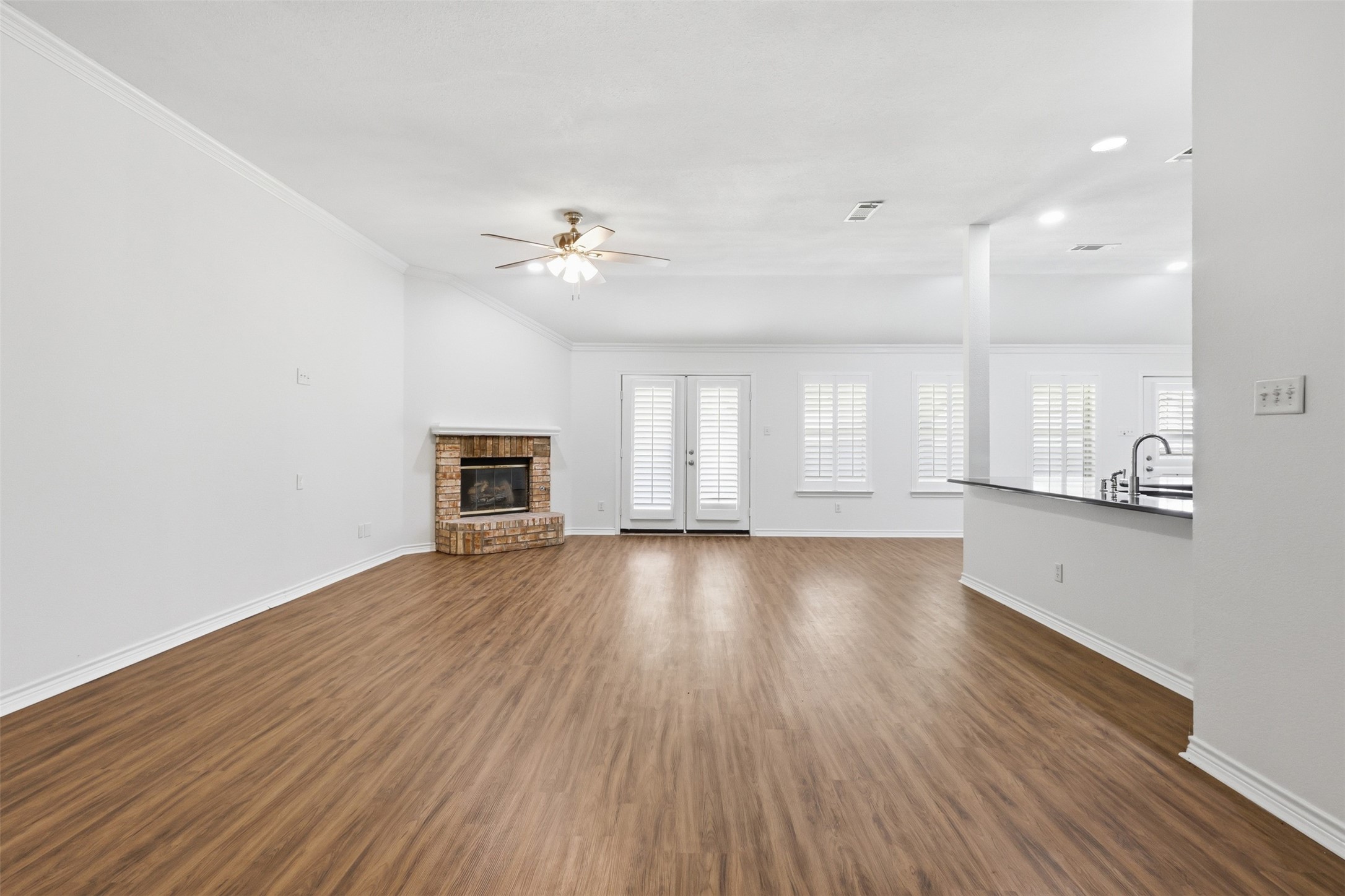 6806 Burning Bush Sachse TX 75048