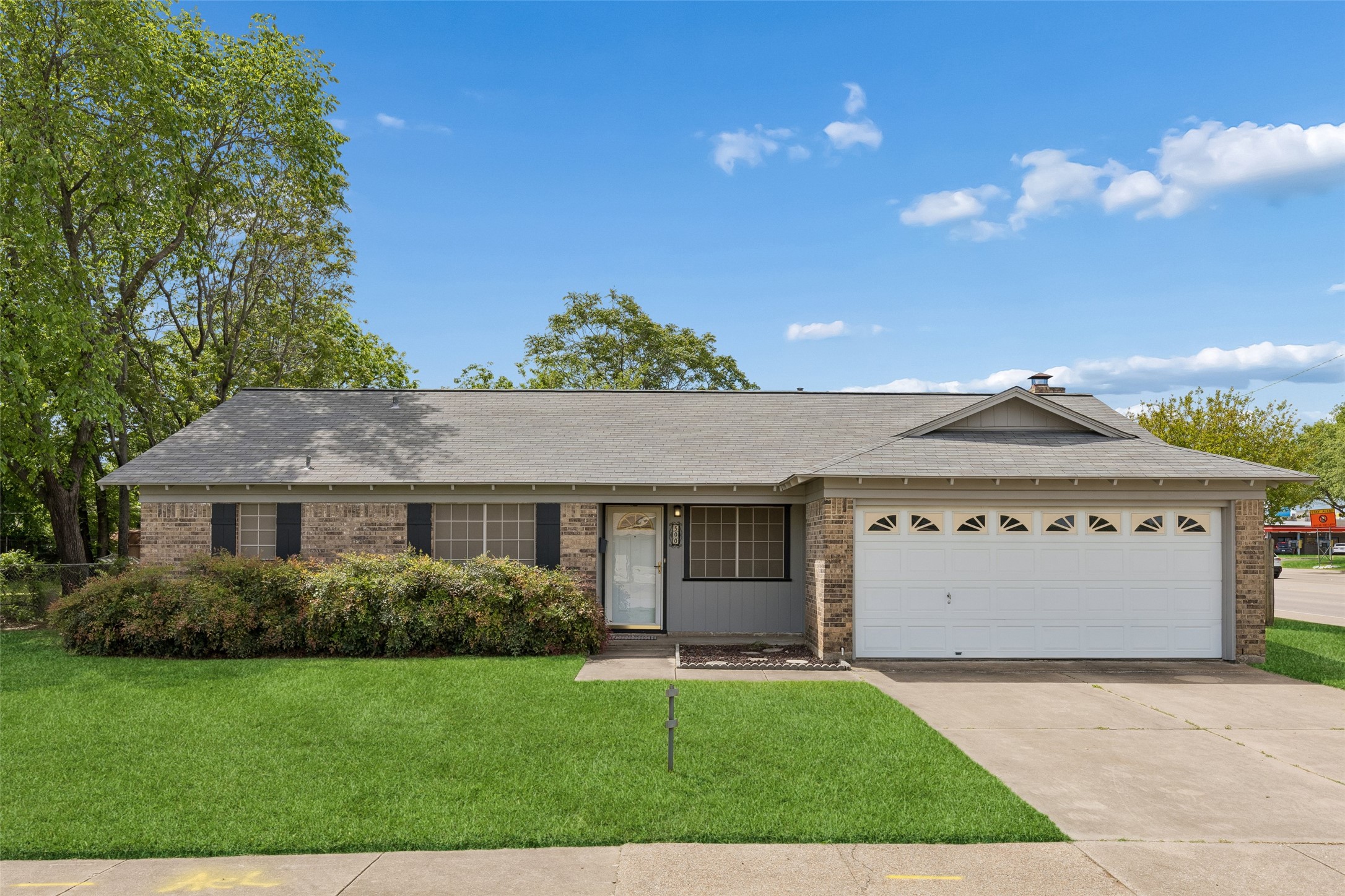 500 E Bovell Street Crowley TX 76036