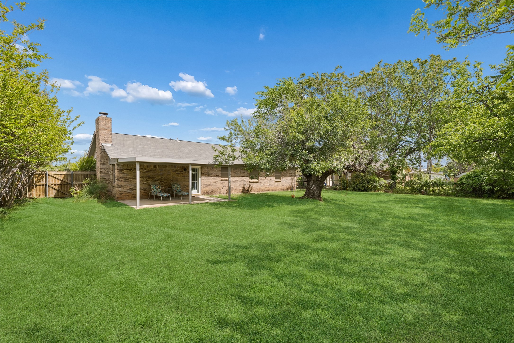 500 E Bovell Street Crowley TX 76036