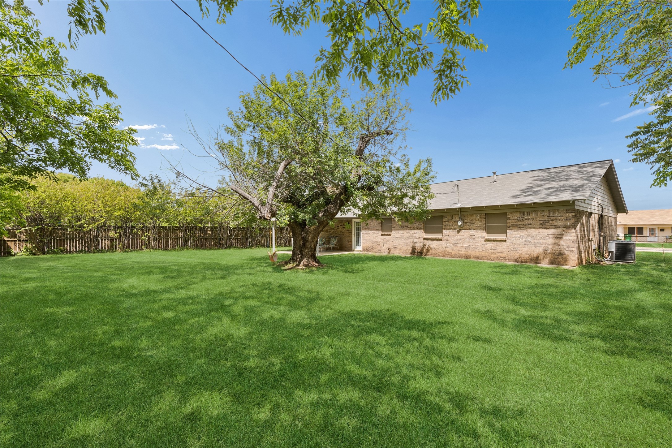 500 E Bovell Street Crowley TX 76036