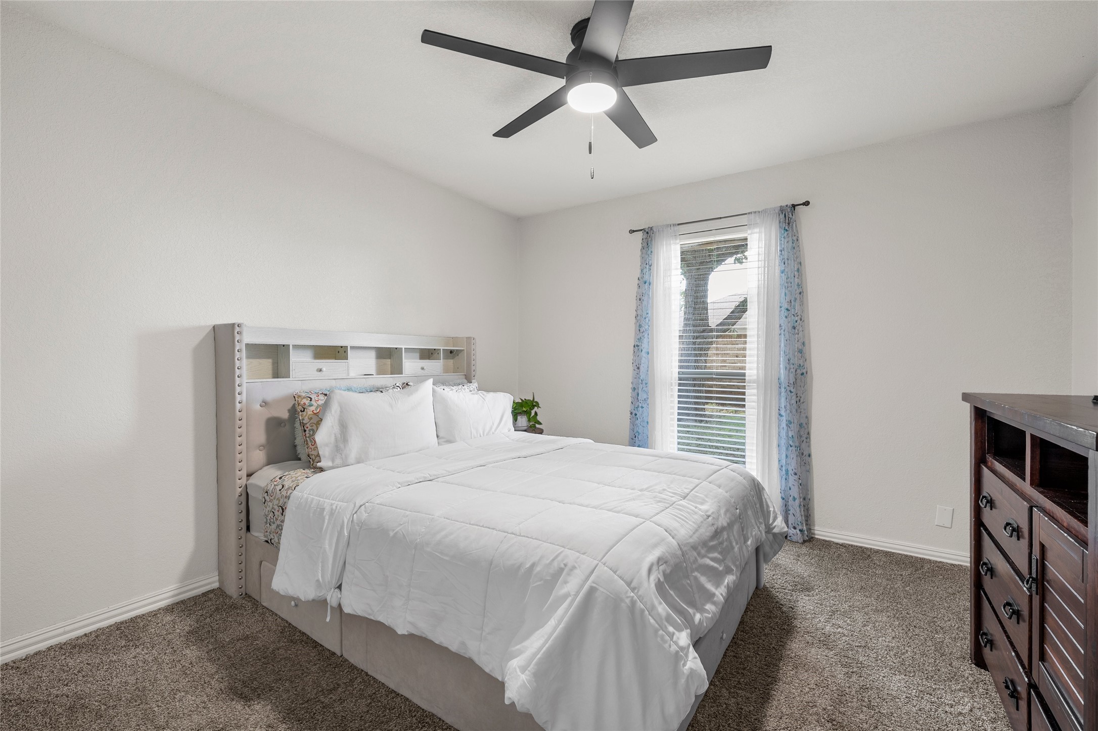 141 Bonham Drive Hewitt TX 76643