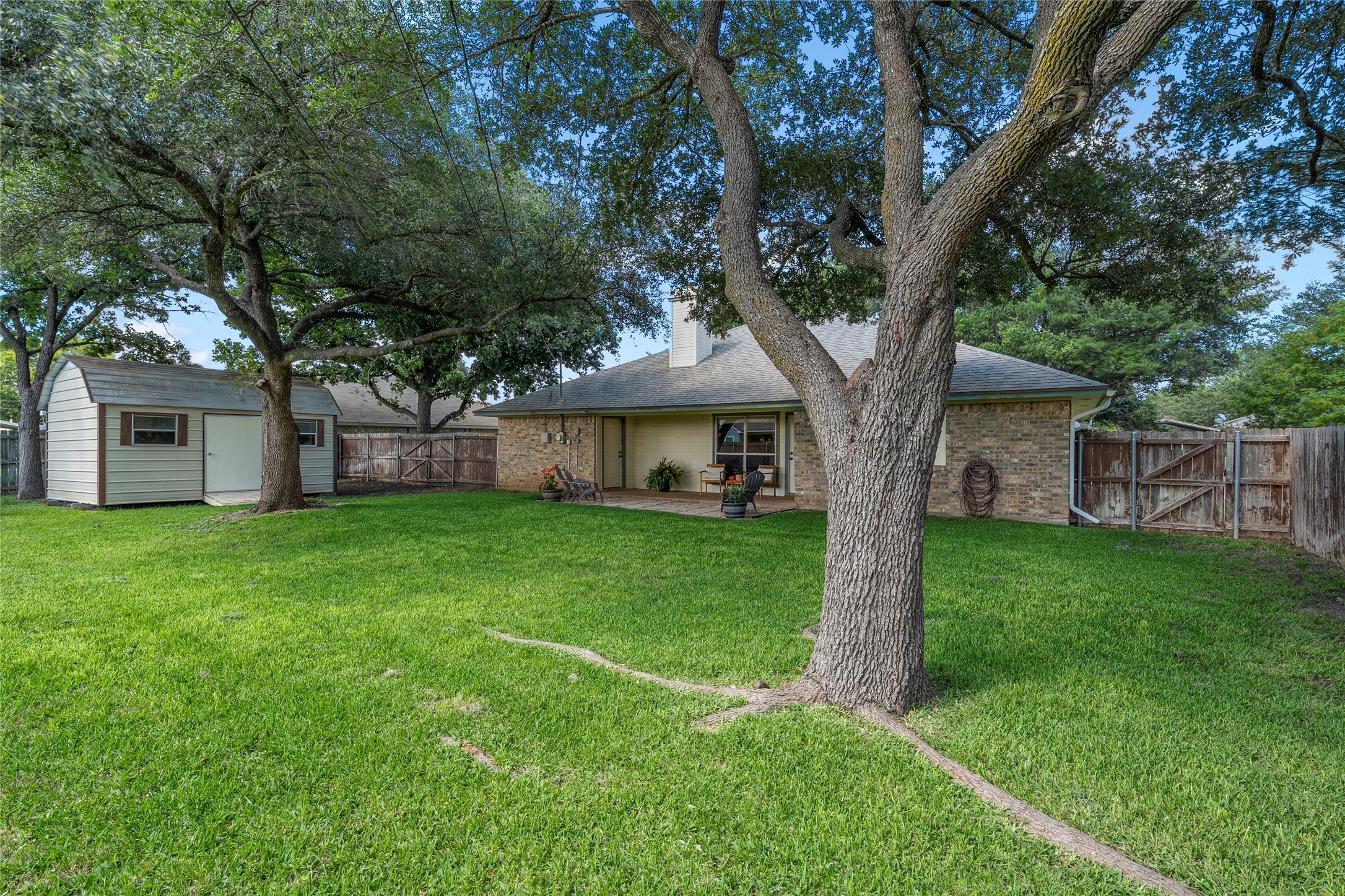 141 Bonham Drive Hewitt TX 76643