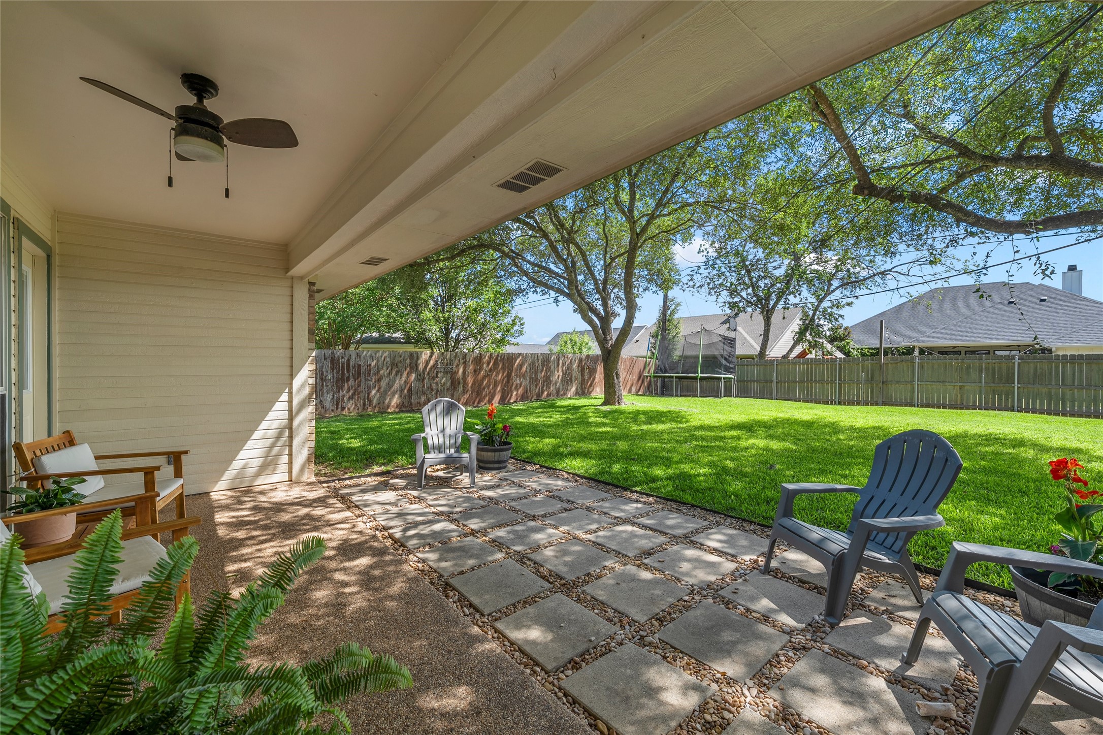 141 Bonham Drive Hewitt TX 76643