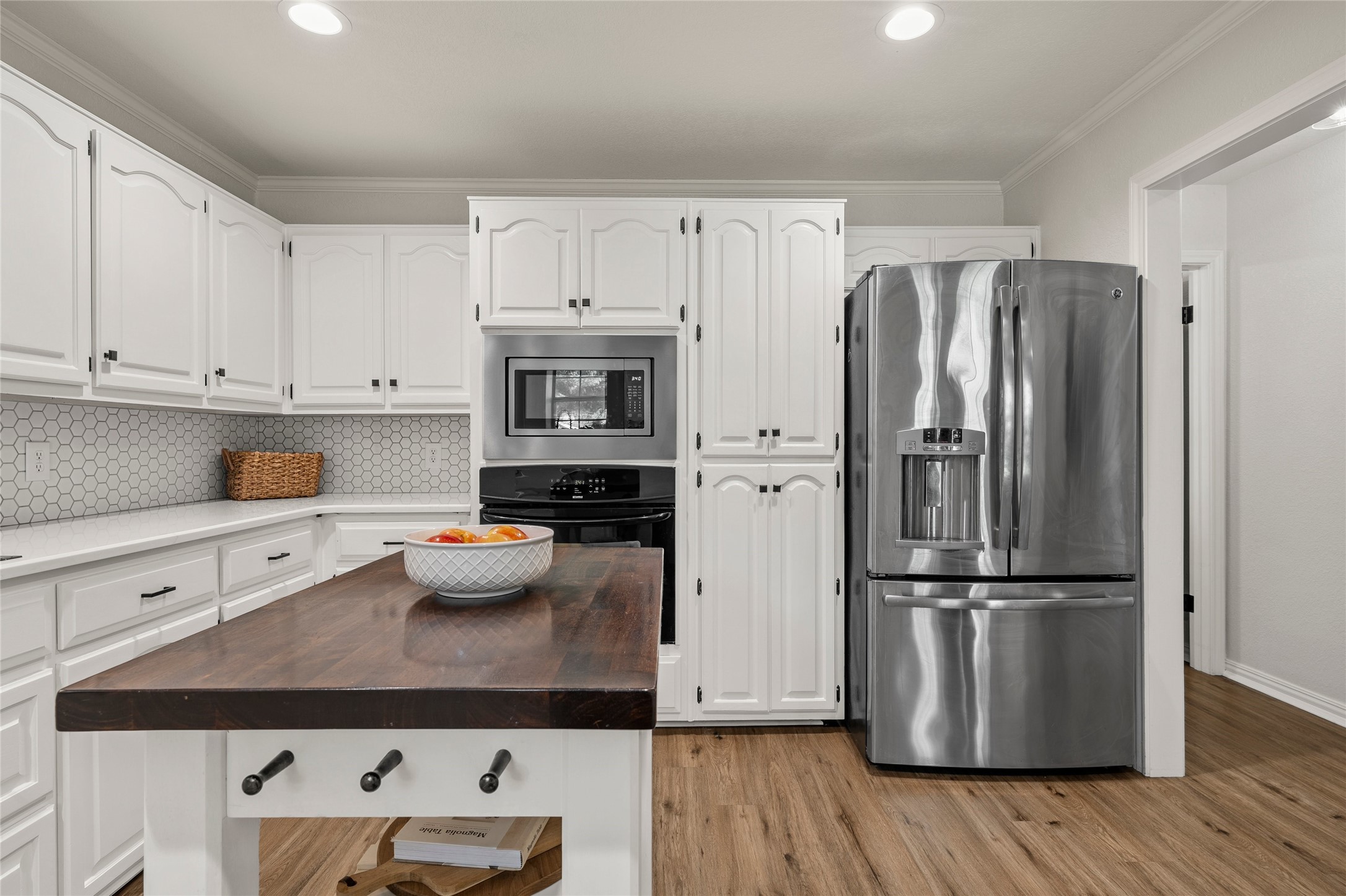 141 Bonham Drive Hewitt TX 76643
