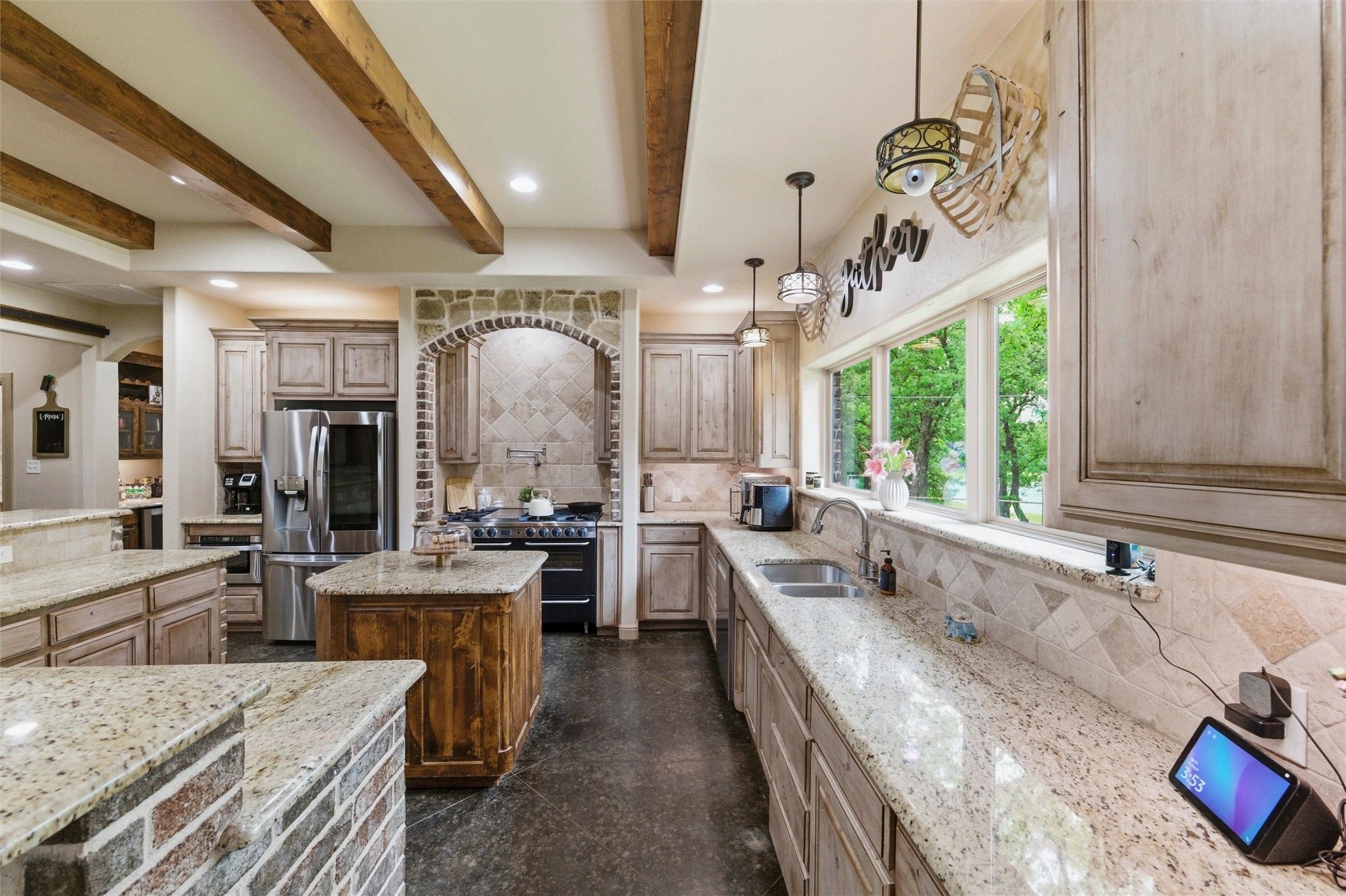 6561 County Road 423 Grandview TX 76050