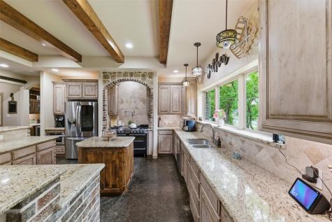 6561 County Road 423 Grandview TX 76050