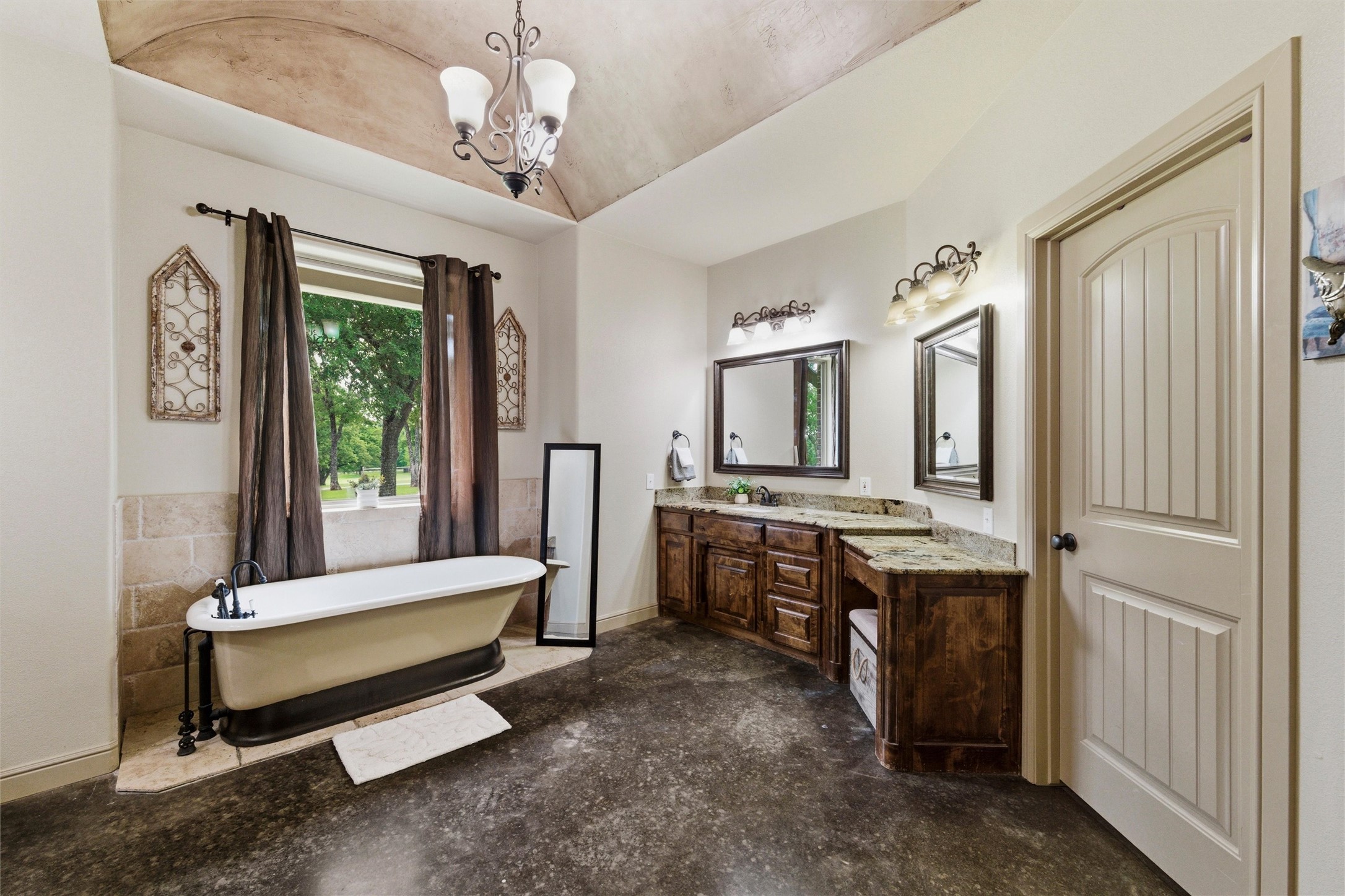 6561 County Road 423 Grandview TX 76050