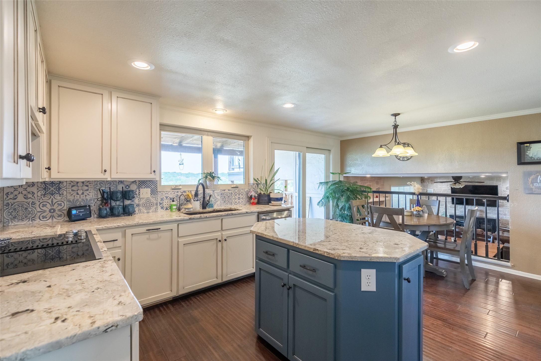 541 Country Place S Abilene TX 79606