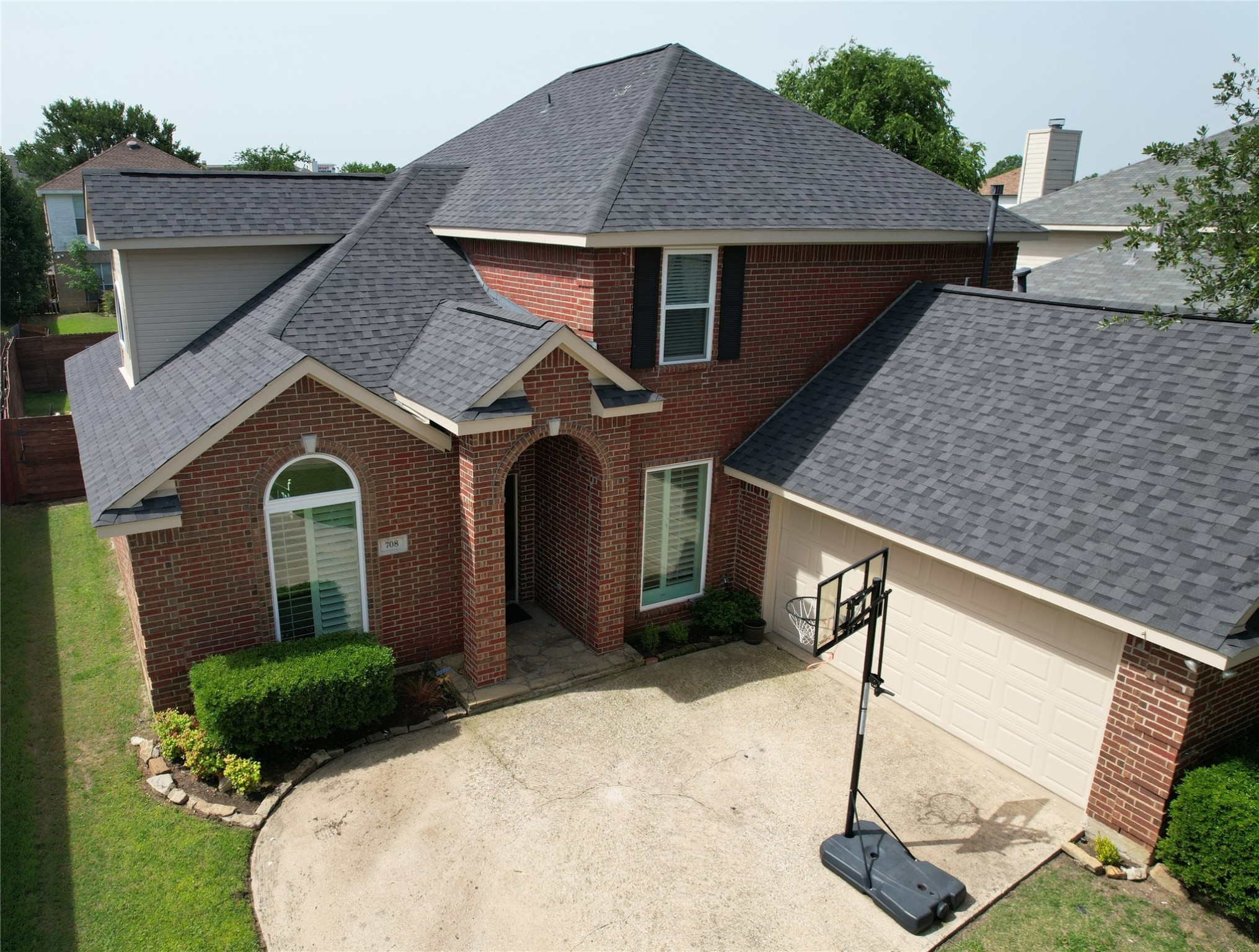 708 W Lonesome Dove Trail Arlington TX 76001