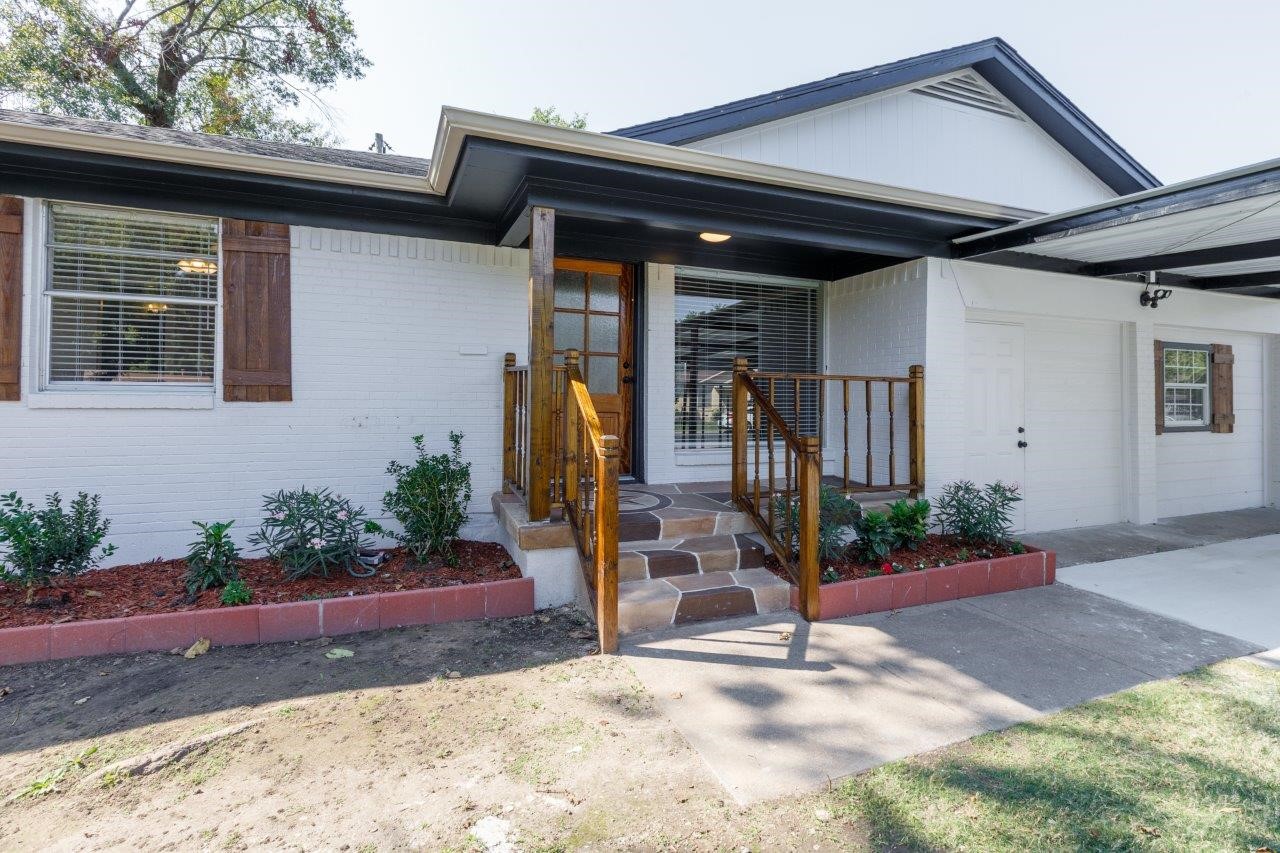 8632 Woodcastle Drive Dallas TX 75217