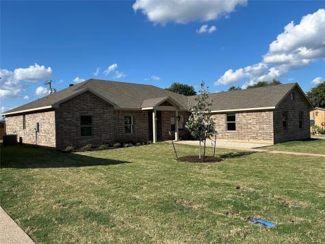 1501 W 6 Th Street Mcgregor TX 76657