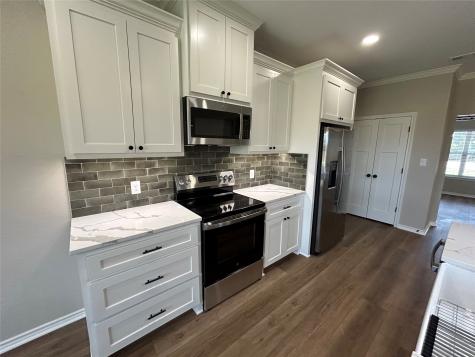 1501 W 6 Th Street Mcgregor TX 76657