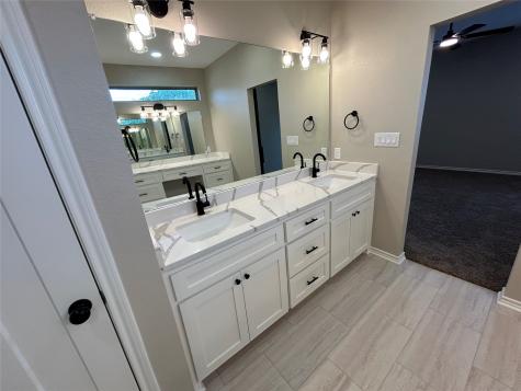 1501 W 6 Th Street Mcgregor TX 76657