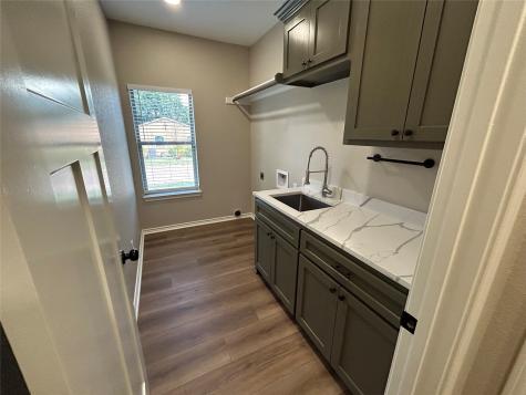 1501 W 6 Th Street Mcgregor TX 76657