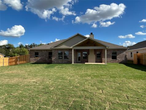 1501 W 6 Th Street Mcgregor TX 76657