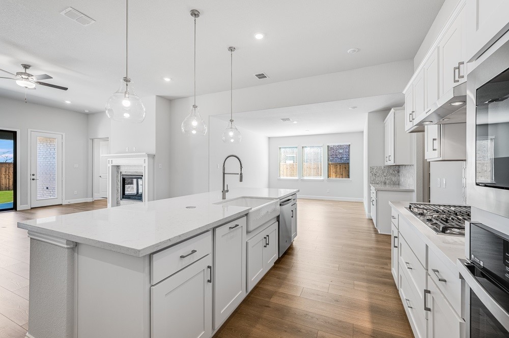 406 Chatham Drive Little Elm TX 75068