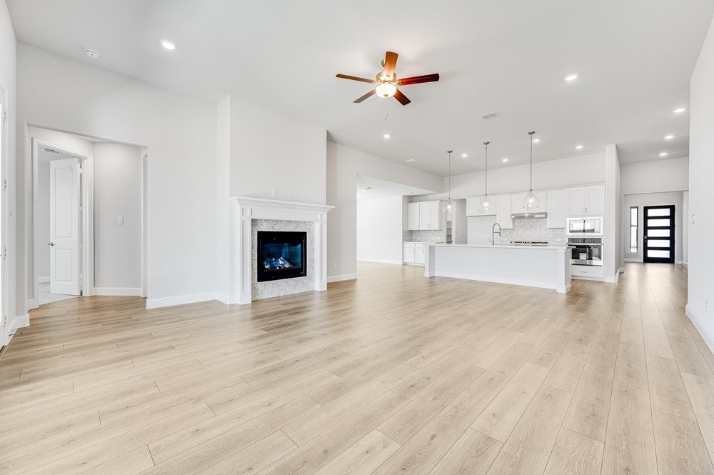 406 Chatham Drive Little Elm TX 75068