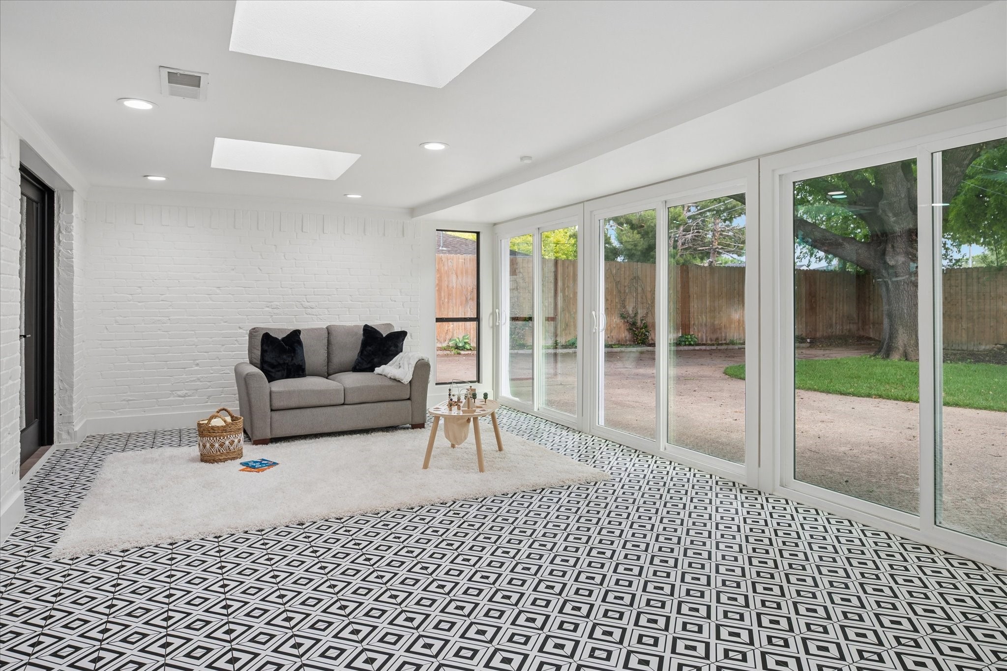 3312 Camelot Drive Dallas TX 75229
