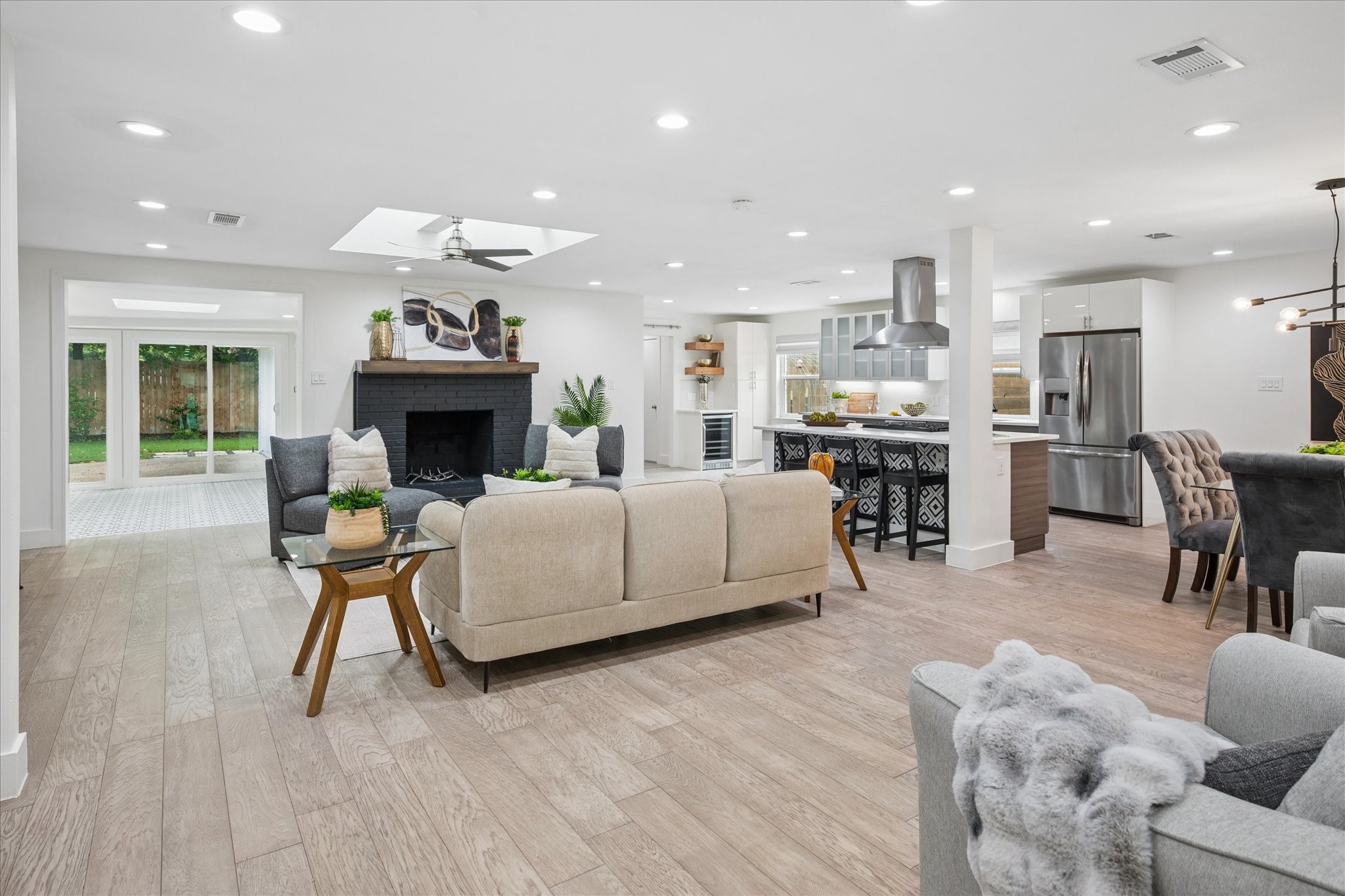 3312 Camelot Drive Dallas TX 75229