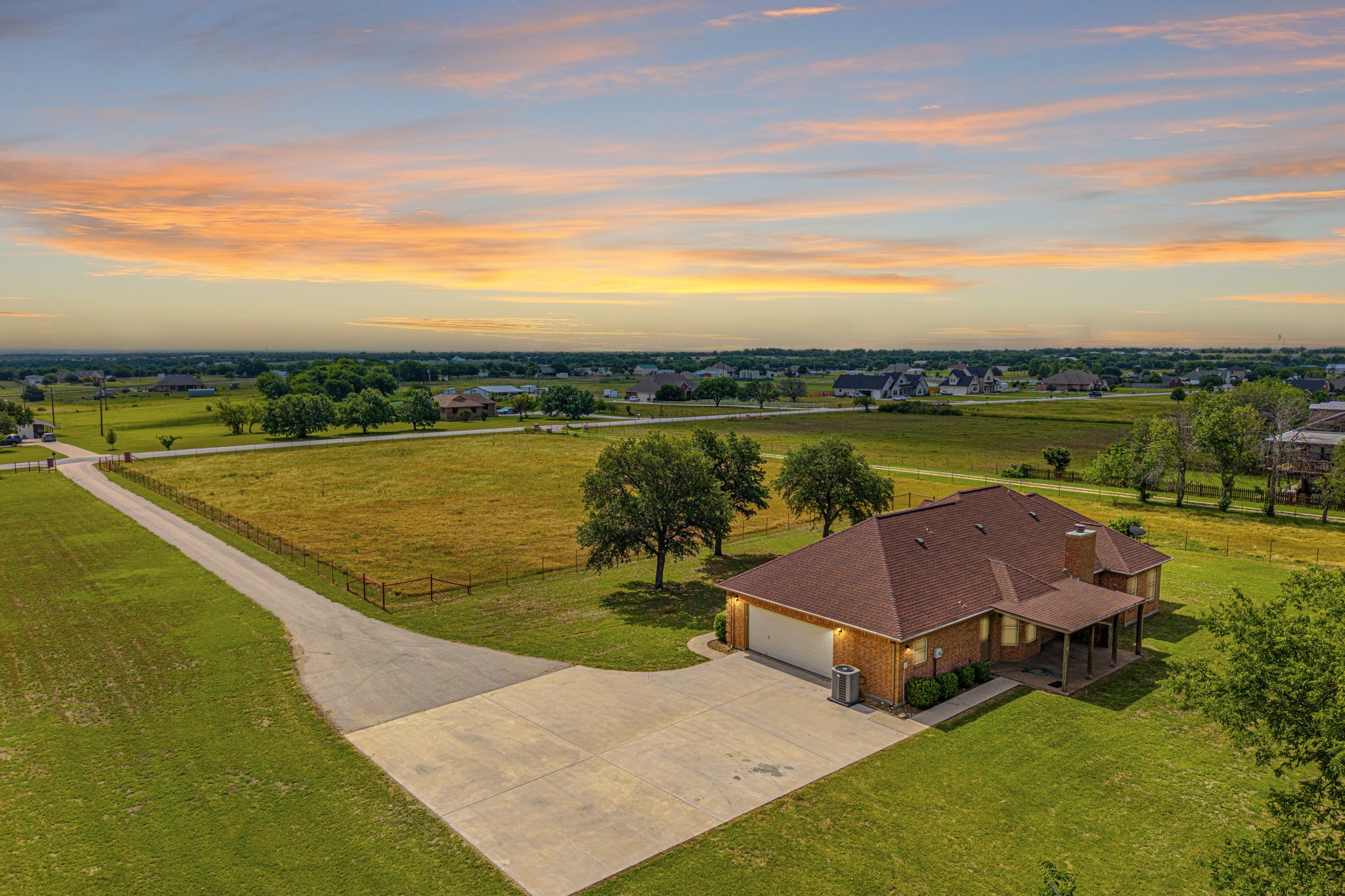 483 Christy Kay Lane Rhome TX 76078