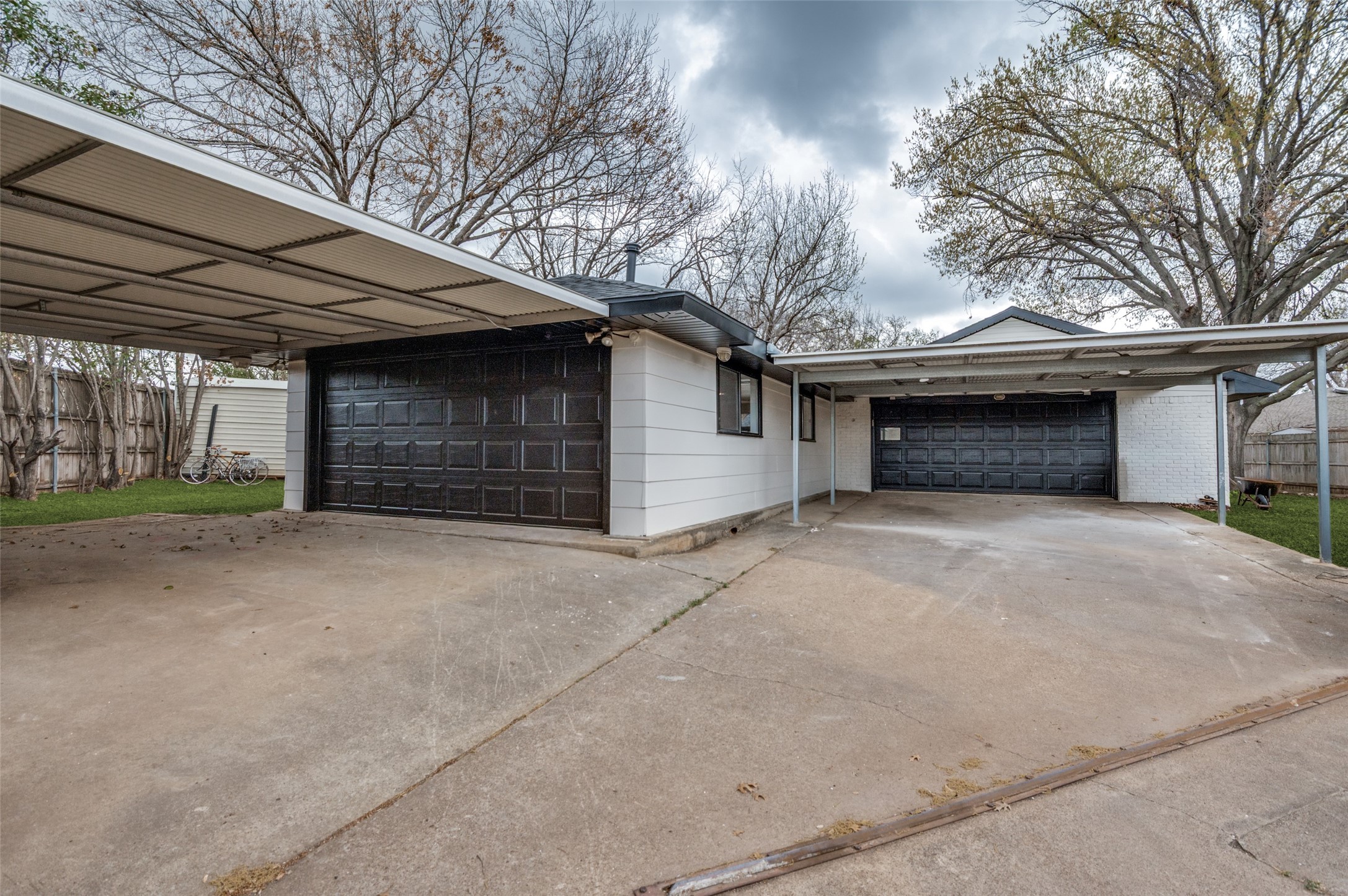 3883 Antigua Circle Dallas TX 75244
