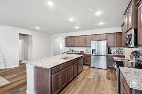 808 Feather Edge Springtown TX 76082
