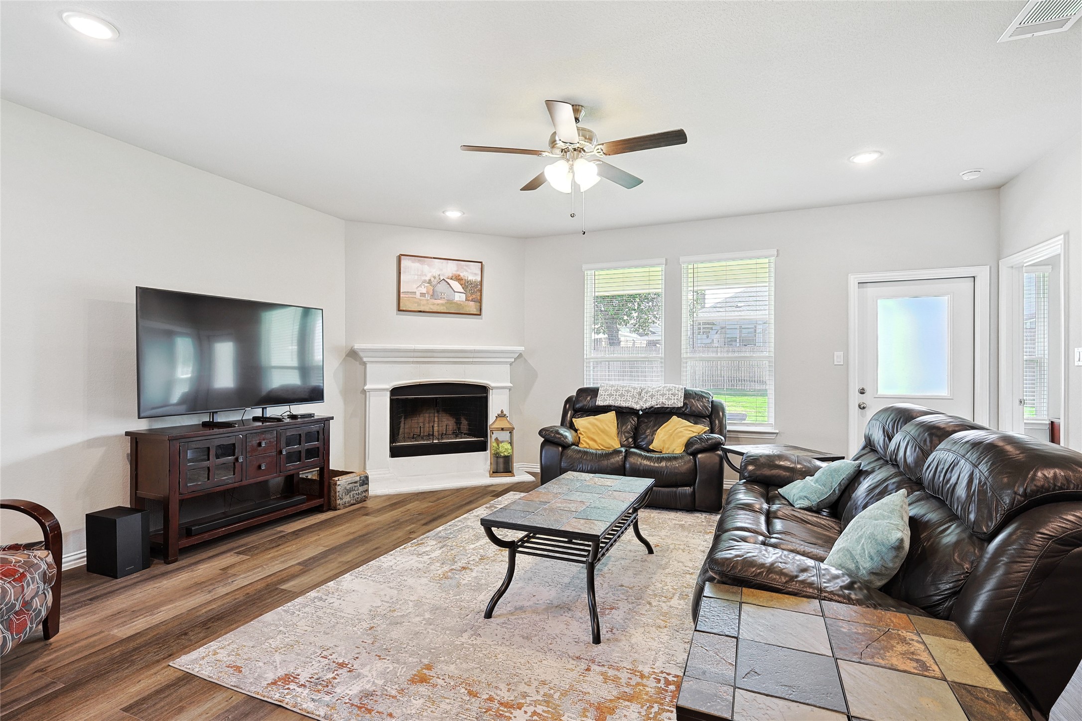 808 Feather Edge Springtown TX 76082