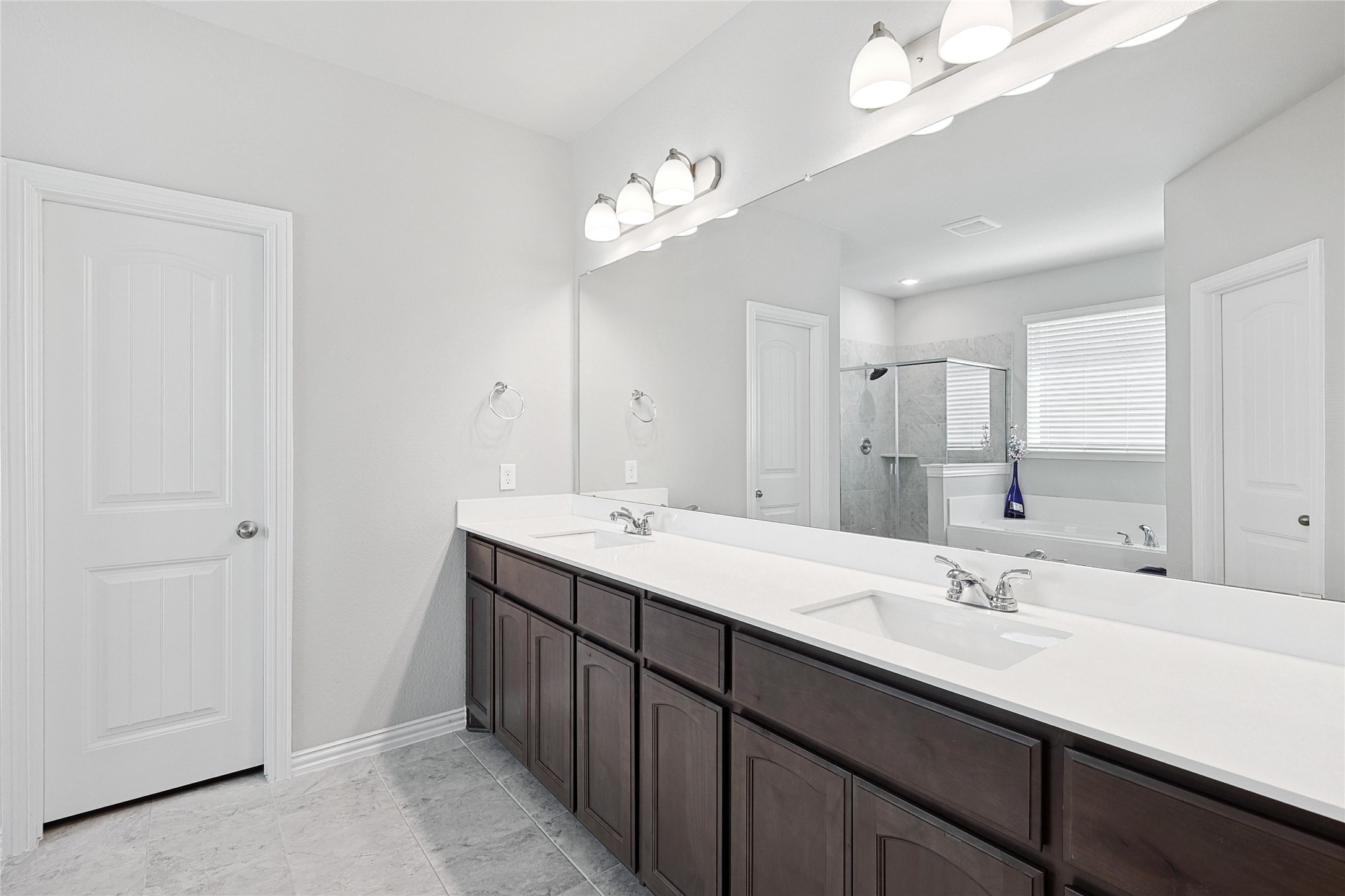 808 Feather Edge Springtown TX 76082