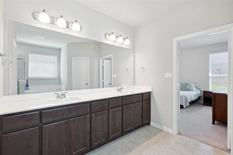 808 Feather Edge Springtown TX 76082