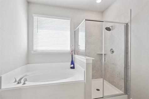 808 Feather Edge Springtown TX 76082