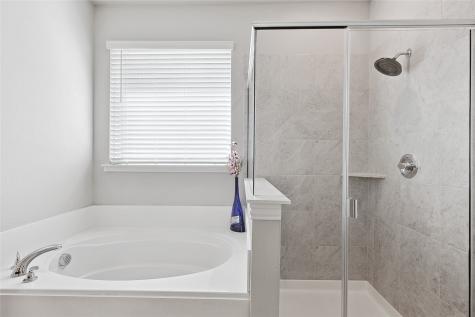 808 Feather Edge Springtown TX 76082