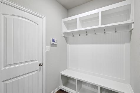 808 Feather Edge Springtown TX 76082