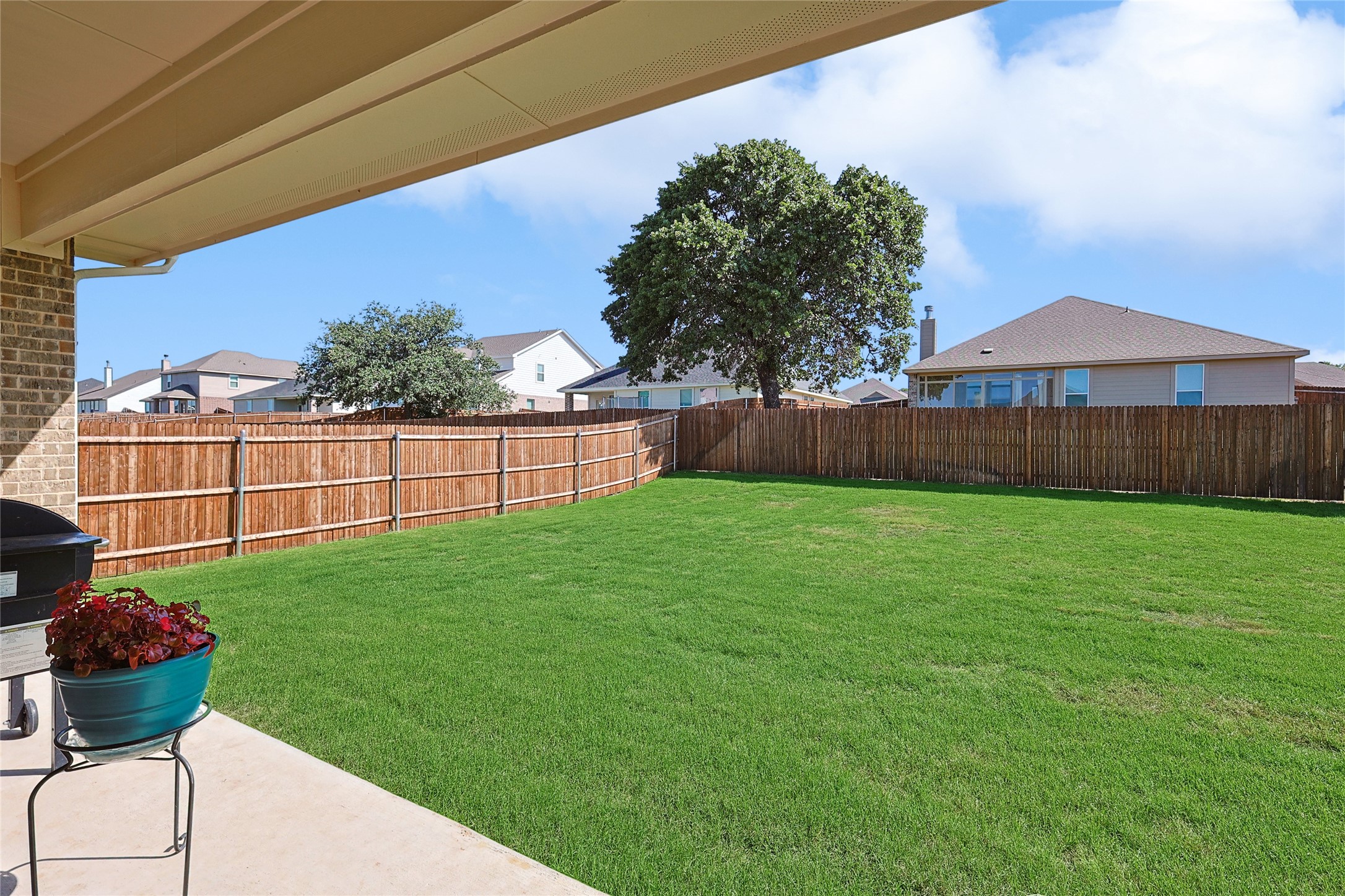 808 Feather Edge Springtown TX 76082
