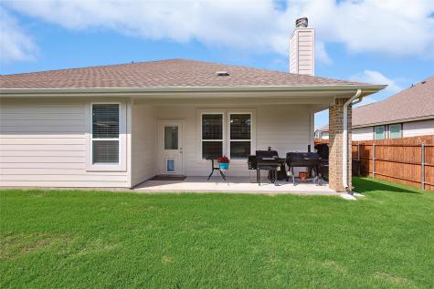 808 Feather Edge Springtown TX 76082