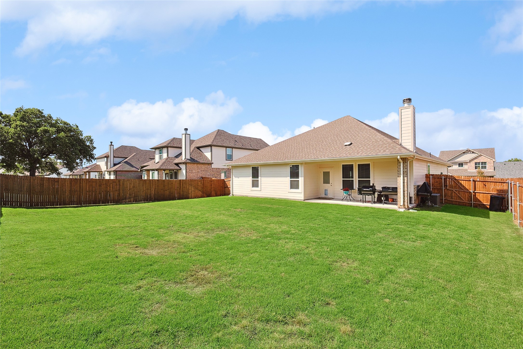 808 Feather Edge Springtown TX 76082
