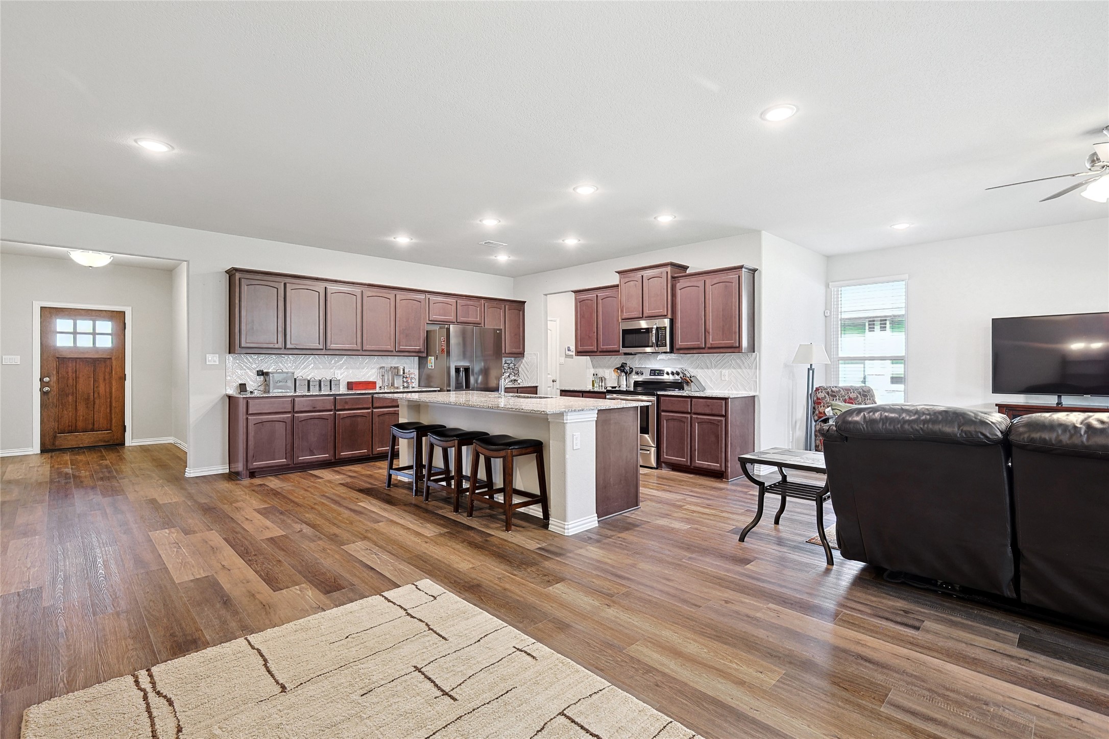 808 Feather Edge Springtown TX 76082
